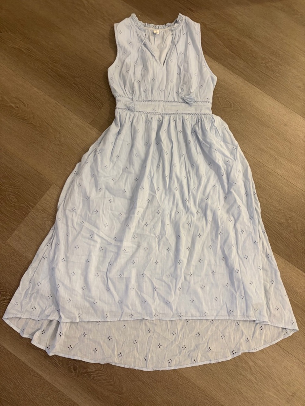 Old Navy Light Blue Sleeveless Eyelet lined dress boho gypsi